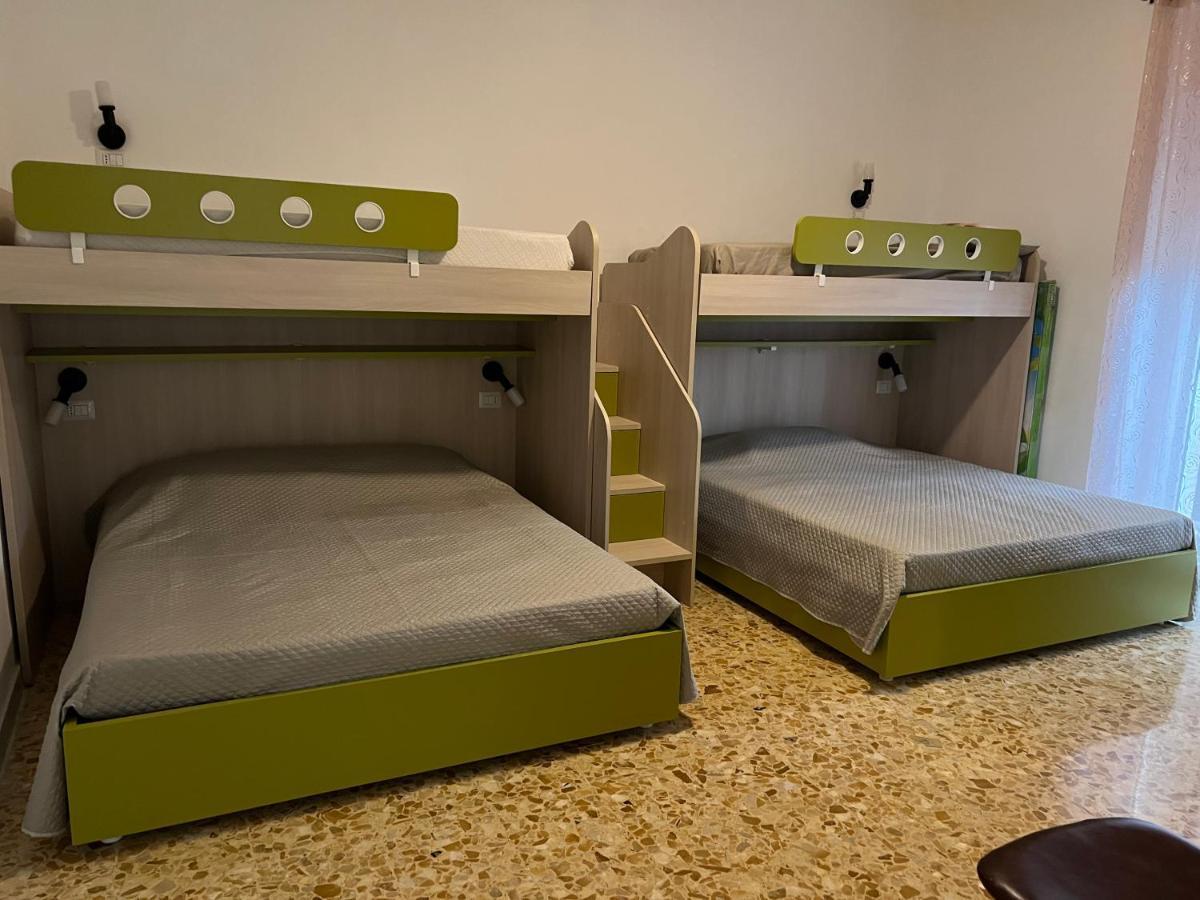 Casa Vacanze Refugium & Lounge Ferienwohnung Vico Del Gargano Ngoại thất bức ảnh